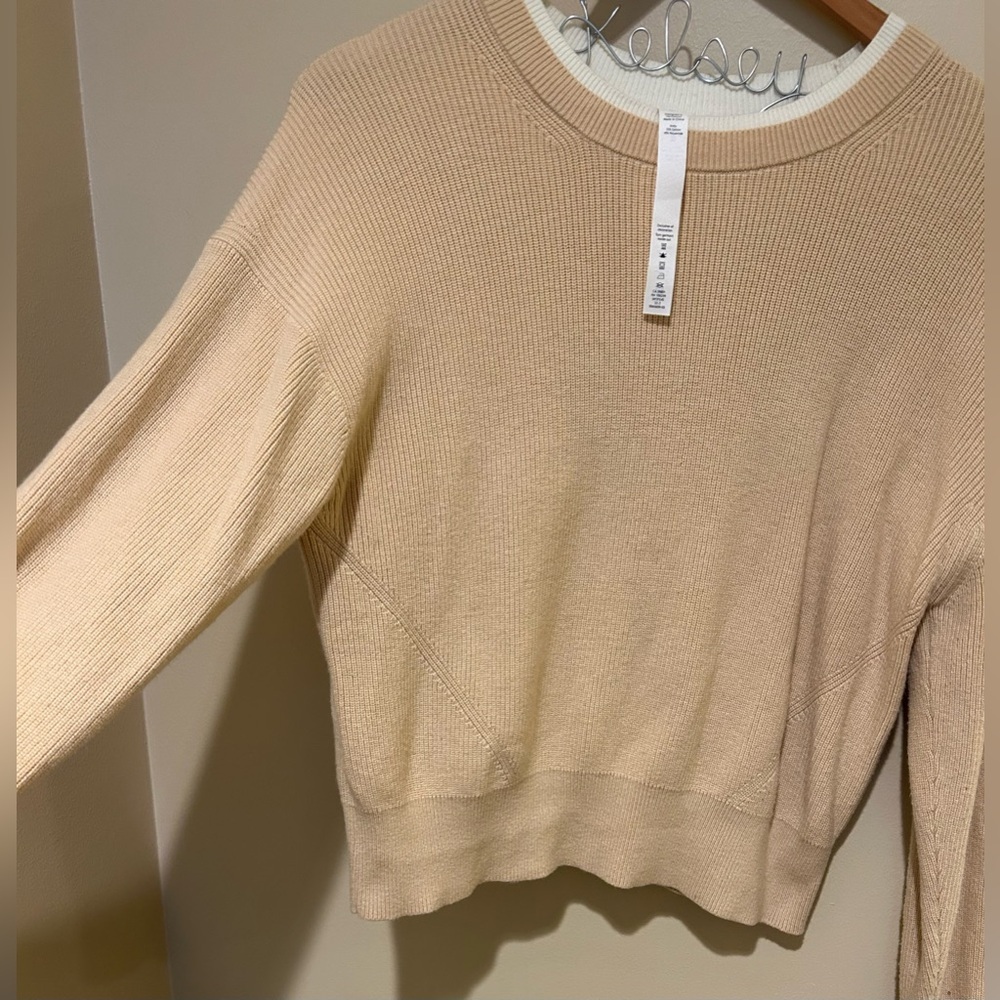 lululemon athletica Women's Beige Crewneck Sweater Size 4 - Picture 4 of 5